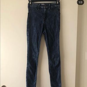 Hollister dark acid wash high rise jeans 💙